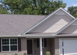 Azalea Dr, Windsor - PA