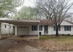 Robinette St, Benton - AR