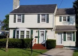 Riverview Dr, Morgantown - WV
