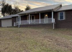Tom Duvall Ln, Cecilia - KY