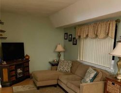 115th St Apt F, College Point - NY