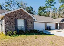 Chesterfield Ln, Foley - AL