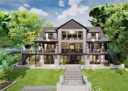 Woodland Ln, Skaneateles - NY