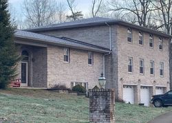 River Park Dr, Ona - WV