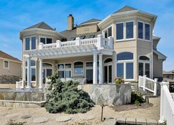 Squan Beach Dr, Mantoloking - NJ