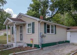 S Elm St, Lincoln - IL