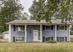 Queensway Dr, Sherman - IL