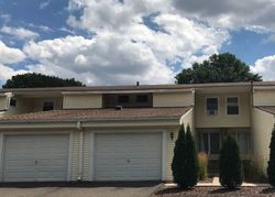 Pleasant Valley Rd Apt 10-6, South Windsor - CT