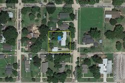 N Barnes St, Tonkawa - OK