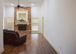 Lakeview Dr, Raymond - MS