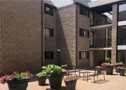 Loomis Dr Apt 129, West Hartford - CT