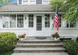 Edgewater Dr, Old Greenwich - CT