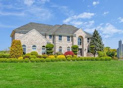 Yellow Meetinghouse Rd, Cream Ridge - NJ