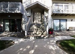 Sandler Dr Apt 5, Urbandale - IA