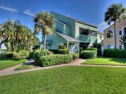 Riverside Dr Apt 1, Sebastian - FL