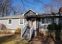 Robinson Ln, Highland - NY