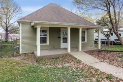 E Arabella St, Wellington - MO