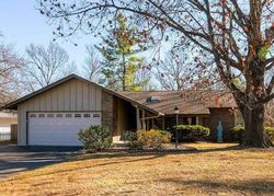 Oakwilde Ct, Maryland Heights - MO