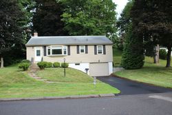 Robindale Dr, Berlin - CT