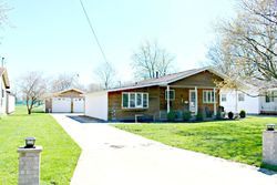 Eastview Dr, Paxton - IL