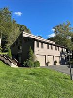 Huntingtown Rd, Newtown - CT