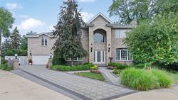 W Ainslie St, Harwood Heights - IL