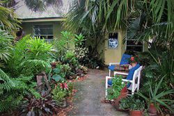 Avenue B, Bradenton Beach - FL