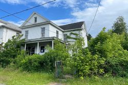W State St, Coal Township - PA