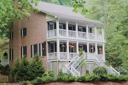 Poplar Ln, Pisgah Forest - NC