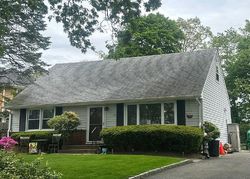 Shady Ln, Huntington - NY