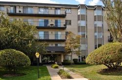 Waukegan Rd Unit 527, Morton Grove - IL