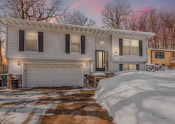 Parkway Dr, Slinger - WI