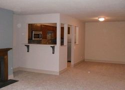 Cedar Lake Rd Apt 204, Hopkins - MN