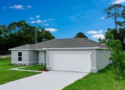 Thornhill Ln, Sebastian - FL