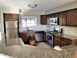 Walden Dr Apt L, Lexington - KY