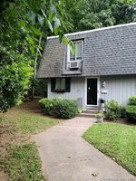 S Main St Apt 1, Plantsville - CT