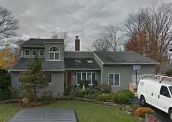 S 2nd St, Lindenhurst - NY