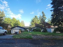 69th Avenue Ct W, University Place - WA