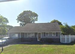 Sylvan St, Bay Shore - NY