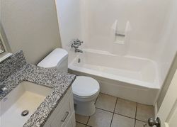 Carnation Ln Apt C, Moreno Valley - CA