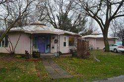 3rd St, Hampton - IL