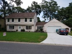 Twelve Oaks Ln W, Neptune Beach - FL