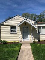 S Elizabeth St, Riverdale - IL