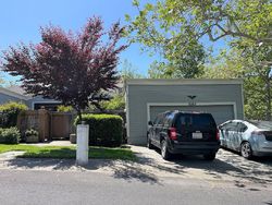 Lakewood Dr, Windsor - CA