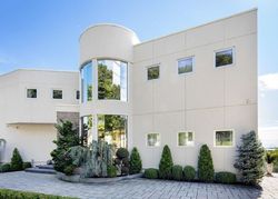 Flagg Pl, Staten Island - NY