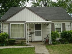 Kingsville St, Harper Woods - MI