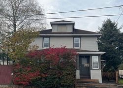 Shakespeare Ave, Milton - PA