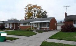 Schroeder Ave, Eastpointe - MI