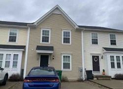 Kingsbury Ct, Fairmont - WV