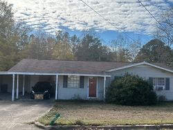 N Jadek Dr Ne, Magee - MS